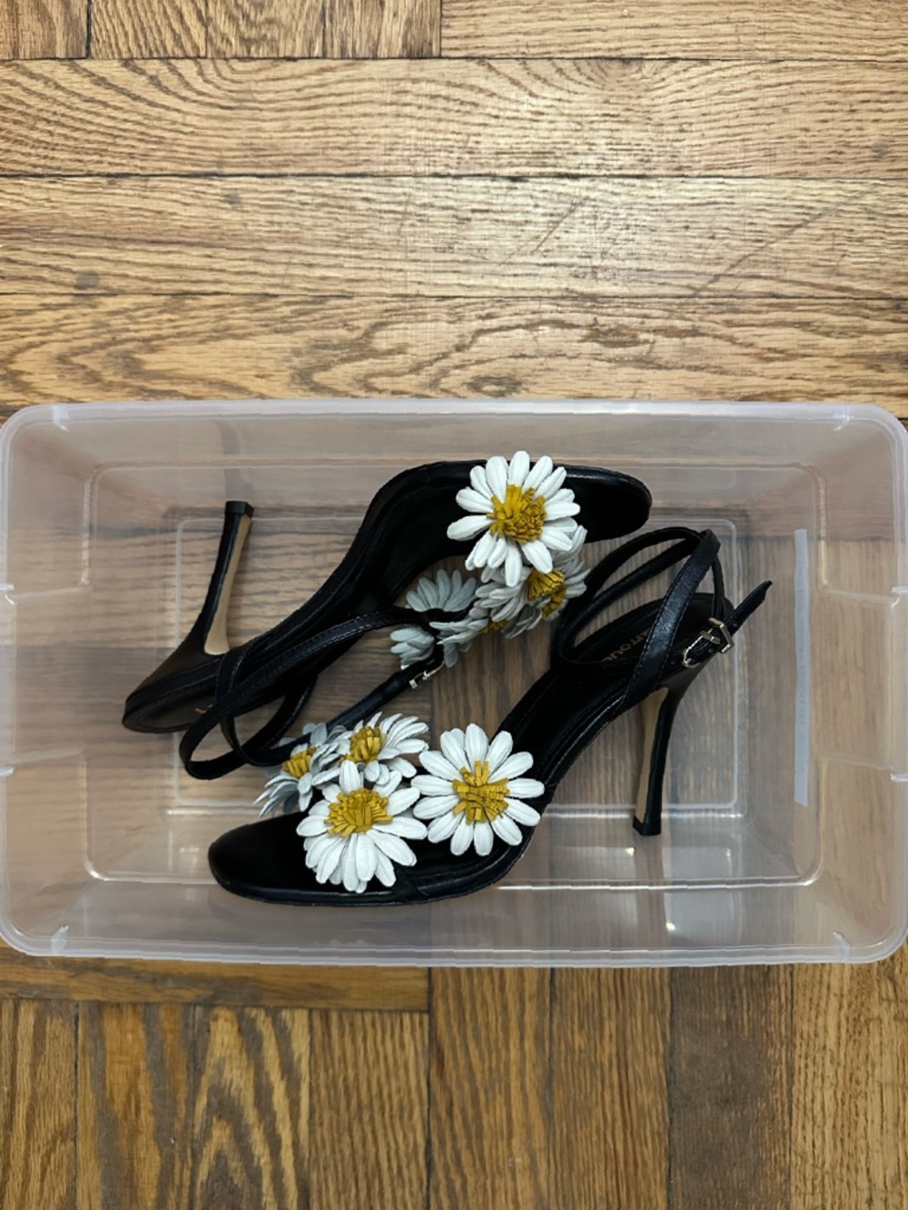 Larroude Fiore Sandal In Black Leather - Picture 7 of 9